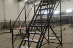 escada_plataforma-metalon1-523x542