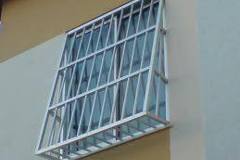 grade-de-aluminio-sacada_2